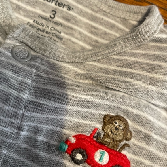 Carter’s romper monkey - Picture 2 of 3